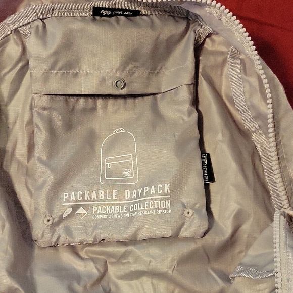 NWOT Herschel Supply Co Gray Backpack with Milwaukee Brewer Logo. - Picture 4 of 6